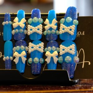 Les Ongles qui Font Jaser au Tim Hortons